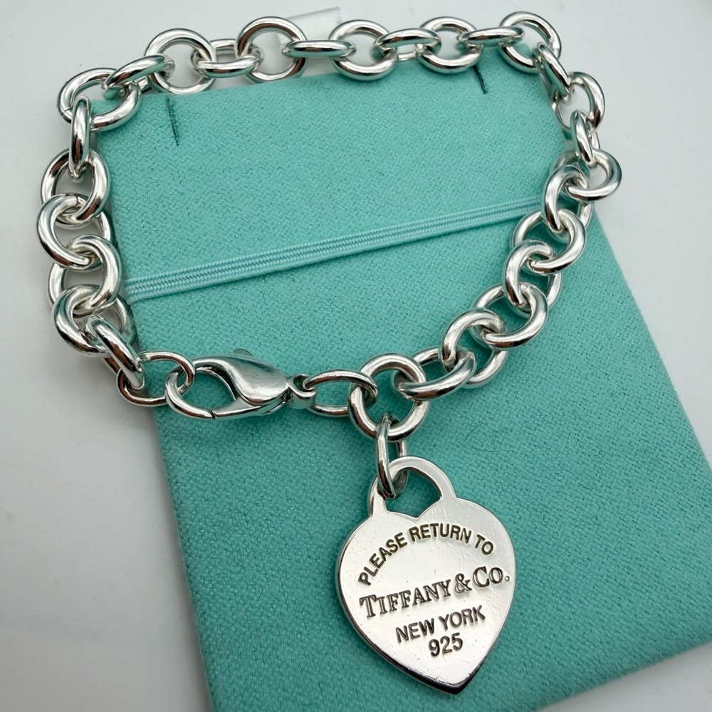 Tiffany & Co. 8.5” approx medium heart rtt charm bracelet in sterling silver - Picture 2 of 5